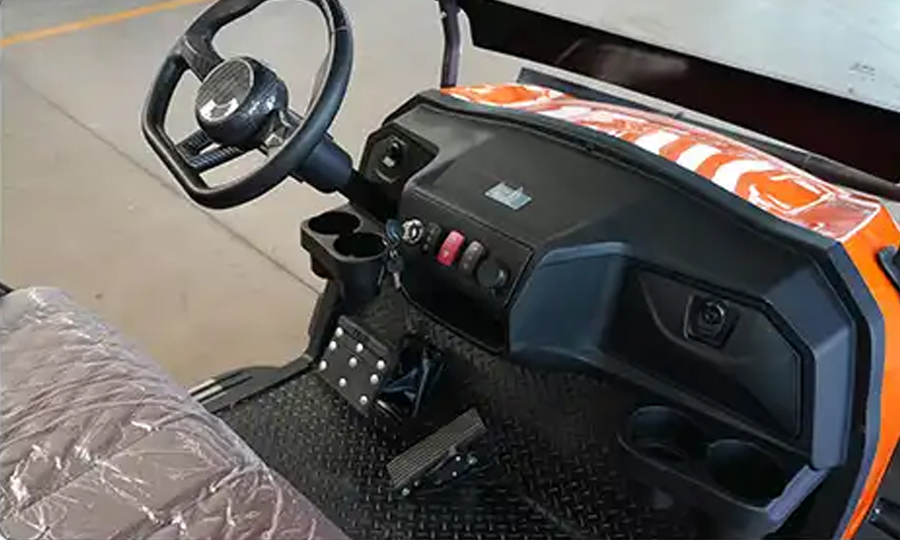 HALO ELV2 GTR microfibre leather seats